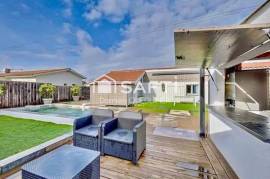 Maison clé en main, 3 chambres, piscine, garage