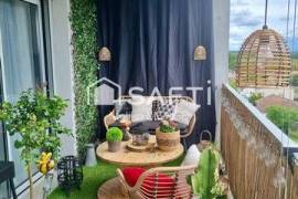 Appartement vendu loué,lumineux,en très bon état!