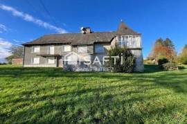 Ensemble immobilier avec plus d’un hectare de terrain