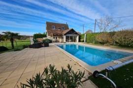 Renovated House with Pool & Panoramic View