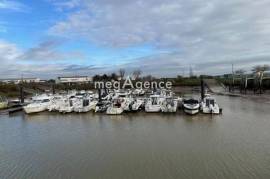 Terrain constructible de 765 m² à Meschers