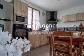 Soings en Sologne, Maison de 96 m² 4 pièces sur 3500 m² de Terrain