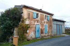 Maison avec grande garage et dépendances