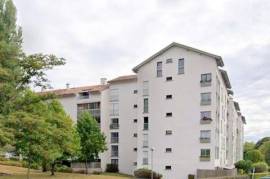 Gd appartement de type F1 a ANGLET