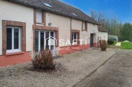 MAISON RENOVEE AU SEIN D'UN AGREABLE VILLAGE