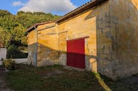 Local fermé - 50 m²