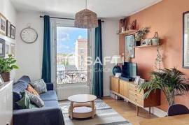 DUPLEX rénové en face de l'école Sainte Marie des Vallées- 3 Chambres- Faibles Charges