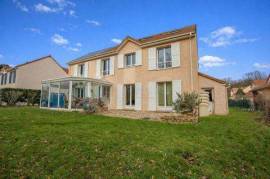 SUPERBE MASON FAMILIALE 205 m2