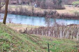 Karlovac, Gornje Zastinje, building land 3023 m², 100 m to the Korana River