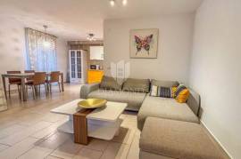 Umag, apartment in the center with a sea view!