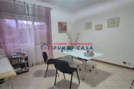 VIA VIRGILIO – Appartamento uso ufficio al 2°p. c/a – 95 mq ca. – 3 vani + acc. + p.auto