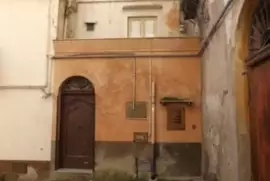 sh 488 town house, Caccamo, Sicily