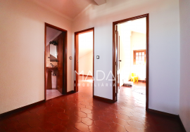 Detached house T4 near Holmes Place in Nogueira, Braga