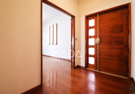 Detached house T4 near Holmes Place in Nogueira, Braga