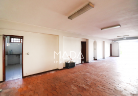 Detached house T4 near Holmes Place in Nogueira, Braga