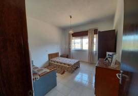 Single-storey house T4 with surrounding land + 3 adjoining rustic lands for sale