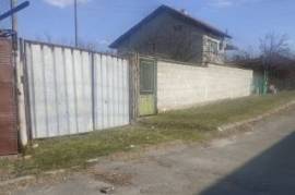 -bed house and garage near Varna and the beach