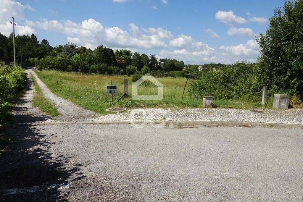 Lot with 182m2