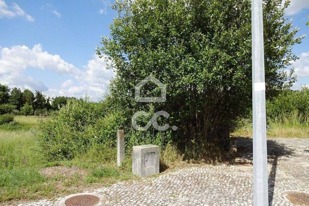 Lot with 174m2