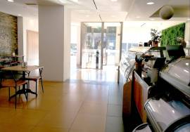 Coffee/Confectionery Trespass in full operation, in Perafita