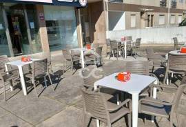Coffee/Confectionery Trespass in full operation, in Perafita