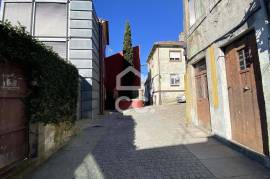 Building for sale in an exclusive area of Porto, next to the Douro