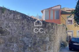 Building for sale in an exclusive area of Porto, next to the Douro