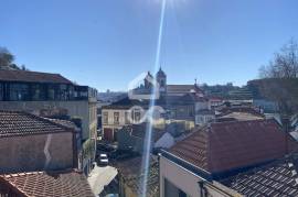 Building for sale in an exclusive area of Porto, next to the Douro