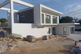 Modern 3+1-bedroom villa with pool – new construction