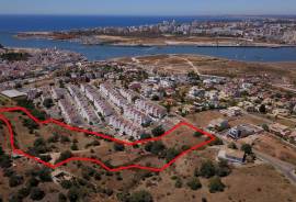 Building plot (370,70 m²) for the construction of a semi-detached townhouse