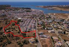 Building plot (652,67 m²) for the construction of a semi-detached townhouse