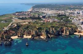 Plot of 1.83 ha with 2 villas to renovate on the cliffs of Ponta da Piedade, Lagos.