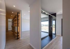 4 Bedroom Duplex Apartment