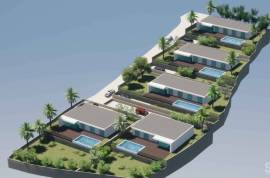 Land with project for 5 villas (Prazeres)