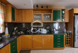 Luxury villa with pool and stunning views minutes from the center of Chaves
