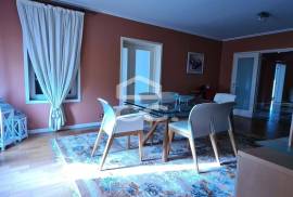Luxury villa with pool and stunning views minutes from the center of Chaves