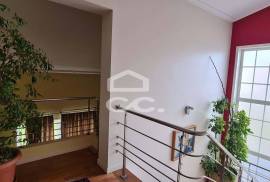 Luxury villa with pool and stunning views minutes from the center of Chaves