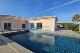 Villa with swimming pool located 100m from Palmares Golf and next to the estuary and beach