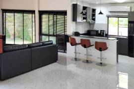 Luxury 3 bed Villa For Rent / Sale in Pattaya Thailand 1150 Euro Per