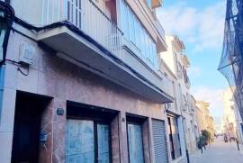 APARTMENT BUILDING WITH PREMISES IN SA POBLA, MALLORCA