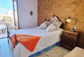 APARTMENT BUILDING WITH PREMISES IN SA POBLA, MALLORCA