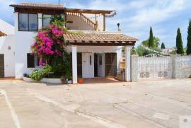 TOWNHOUSE DUPLEX IN PORTO COLOM, MALLORCA