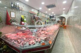 Fully equipped butcher for Trespasse in Paranhos – Porto