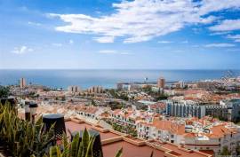 1 Bed Penthouse Apartment For Sale, The Heights, Los Cristianos 299,500€