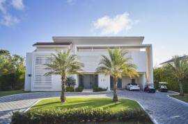 5 Bedrooms Luxury Villa Golf & Lake View , Punta Cana Resort
