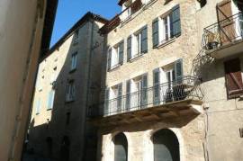 Recently renovated stone building with two apartments - Villefranche de Rouergue