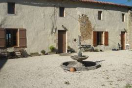 Superb Property With 2 Owners Accommodation, 5 Gîtes And A Large Swimming Pool