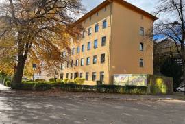 Stunning 3 Bedroom Apartment For Sale in Augsburg