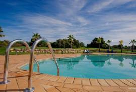 2 Bedroom Apartment (Duplex) 2 Bedroom Apartment (Duplex)