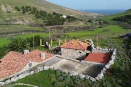 Fantastic farm on the island of Porto Santo on a plot of 3120m2